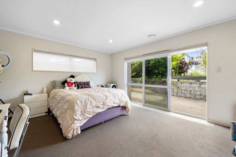 Photo of property in 8 Henriette Place, The Gardens, Auckland, 2105