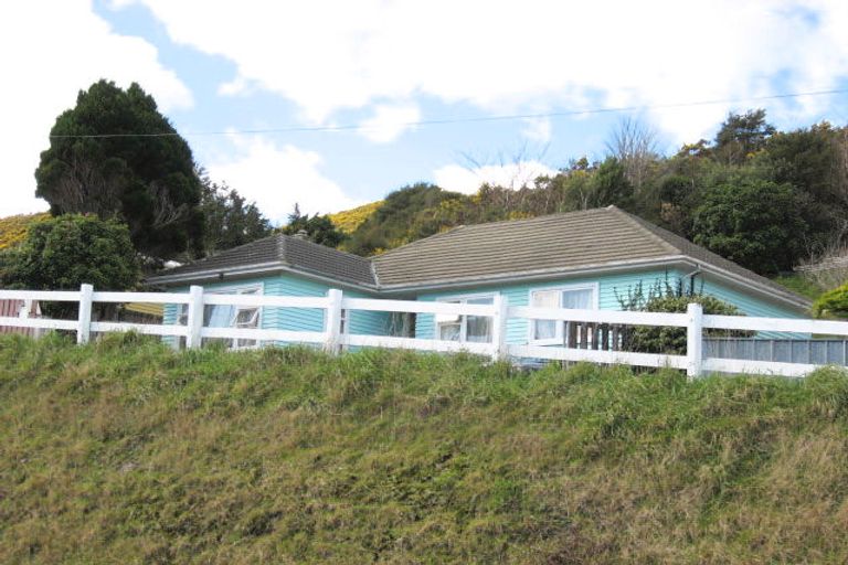 Photo of property in 81 Coast Road, Wainuiomata, Lower Hutt, 5014