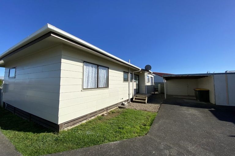 Photo of property in 1/16 Templeton Place, Clendon Park, Auckland, 2103