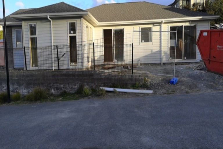 Photo of property in 1 Pheasant Close, Stanmore Bay, Whangaparaoa, 0932