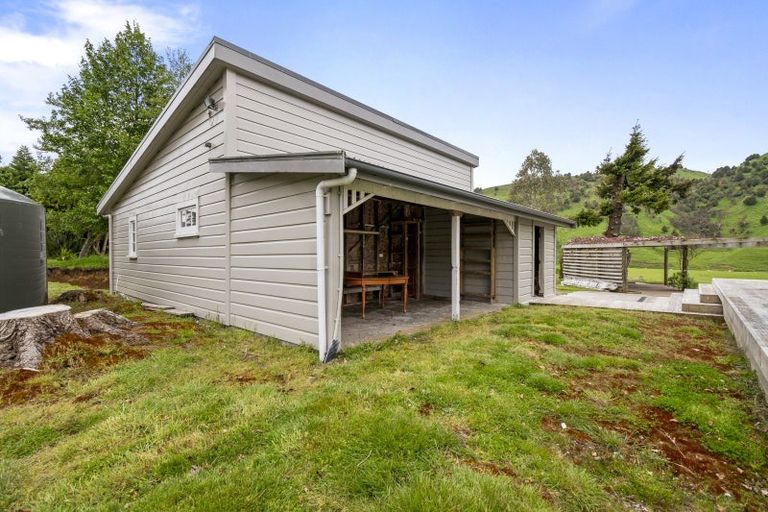 Photo of property in 10122 State Highway 1, Taihape, 4795