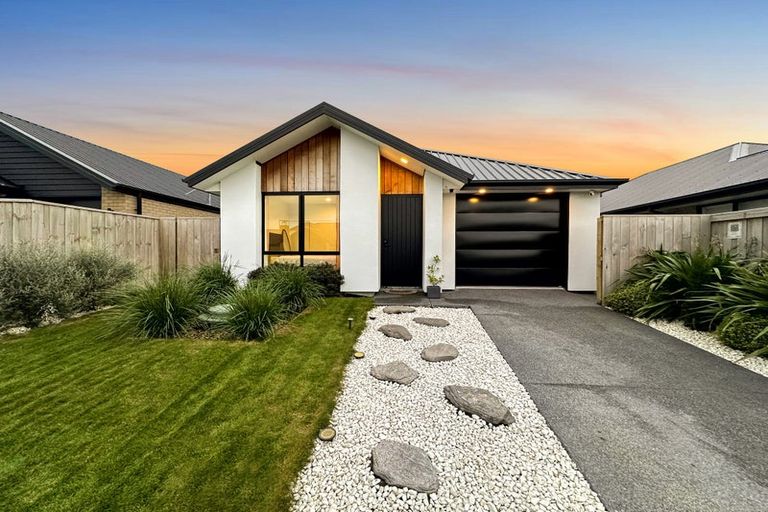 Photo of property in 33 Mills Road, Marshland, Christchurch, 8051