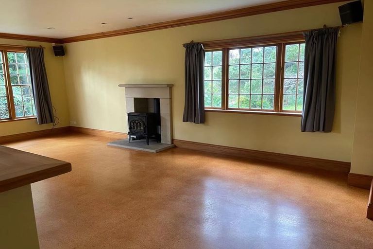 Photo of property in 18 Glenvar Ridge Road, Long Bay, Auckland, 0630