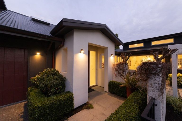 Photo of property in 64 Ihaka Street, Hokowhitu, Palmerston North, 4410