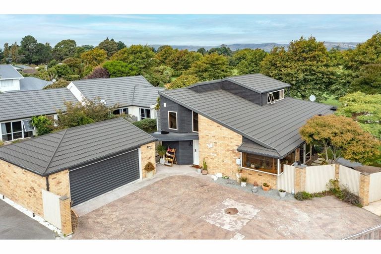 Photo of property in 22 Mervyn Drive, Avondale, Christchurch, 8061