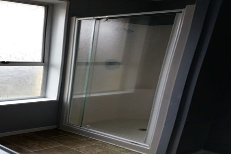 Photo of property in 17 Mckellar Place, Hornby, Christchurch, 8042