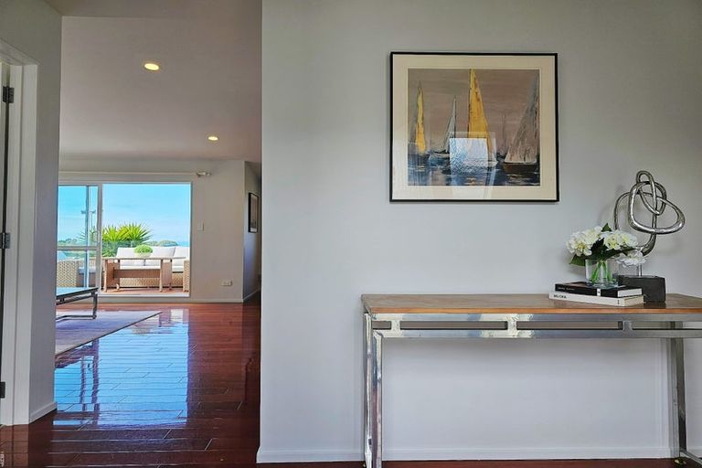 Photo of property in 65 Zara Court, Windsor Park, Auckland, 0632