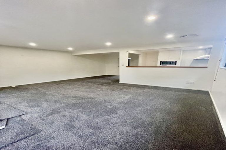 Photo of property in 34 Harbour View Road, Harbour View, Lower Hutt, 5010