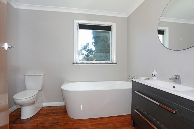 Photo of property in 57 Hewitts Road, Linton, Palmerston North, 4472