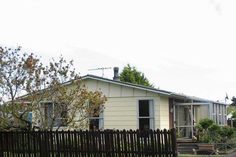 Photo of property in 29 Kings Avenue, Waikuku Beach, 7402