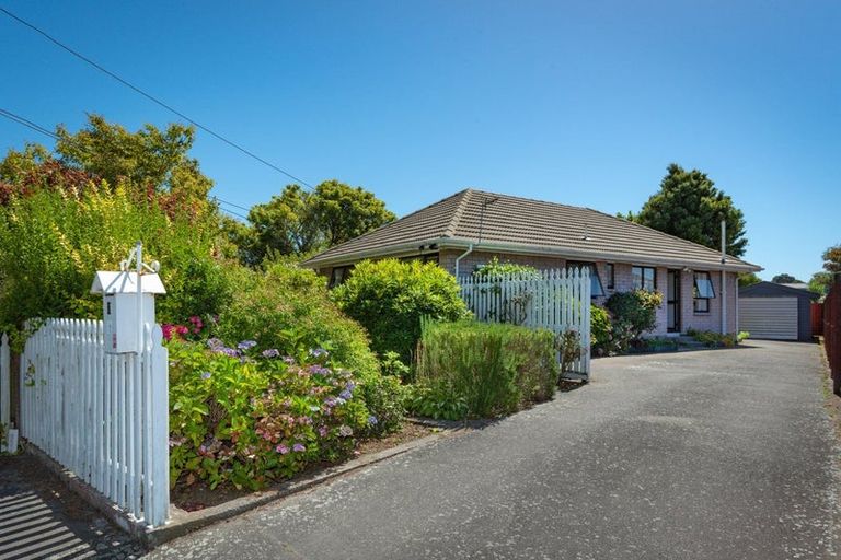 Photo of property in 7 Kingston Place, Bishopdale, Christchurch, 8053