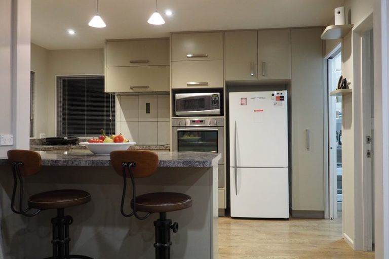 Photo of property in 8 Amner Place, Bluff Hill, Napier, 4110