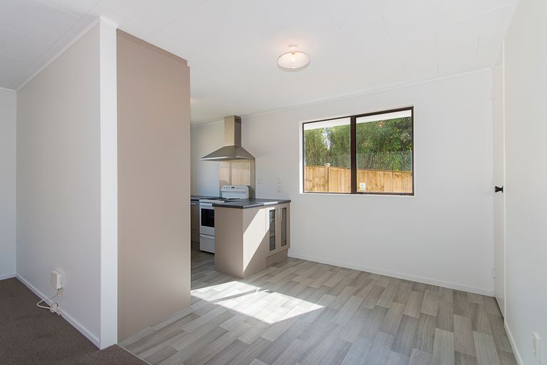 Photo of property in 7d Collingwood Road, Waiuku, 2123