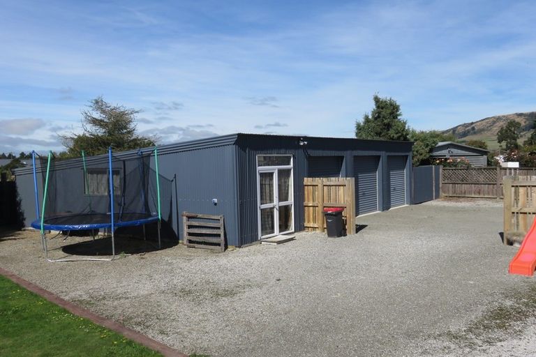Photo of property in 11 Pitman Place, Waimate, 7924