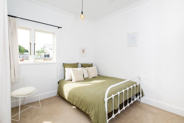 Photo of property in 48 Carnell Street, Napier South, Napier, 4110