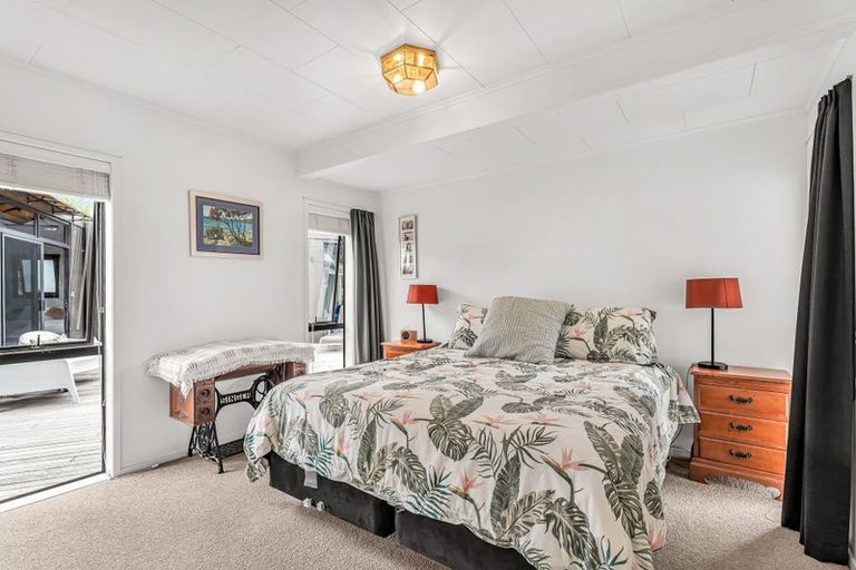 Photo of property in 1 Manaia Road, Tairua, 3508