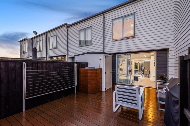 Photo of property in 49 Mapou Road, Hobsonville, Auckland, 0616