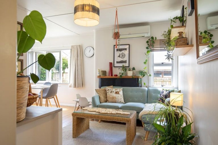 Photo of property in 55 Wainui Road, Raglan, 3225