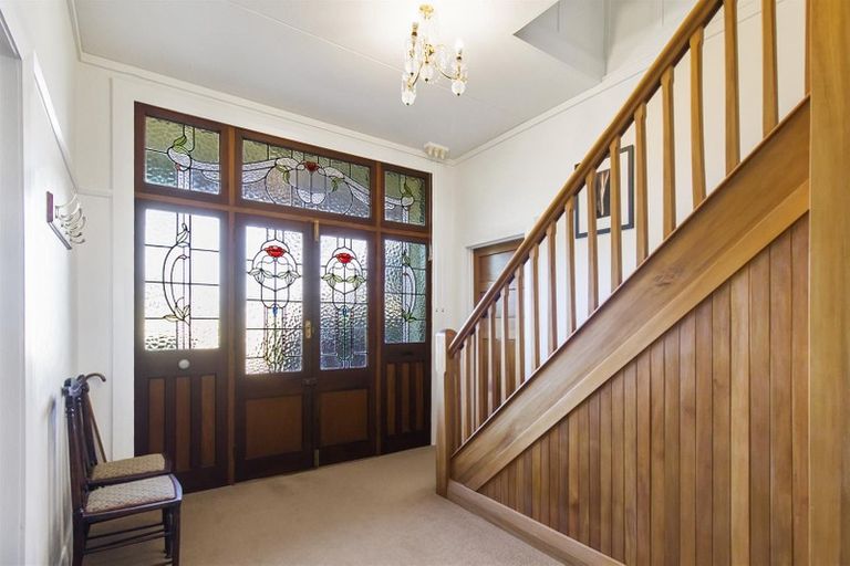 Photo of property in 17 Parsonage Road, Waimate, 7924