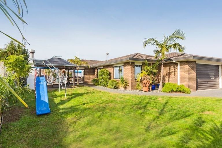 Photo of property in 8 Edendale Road, Somerville, Auckland, 2014