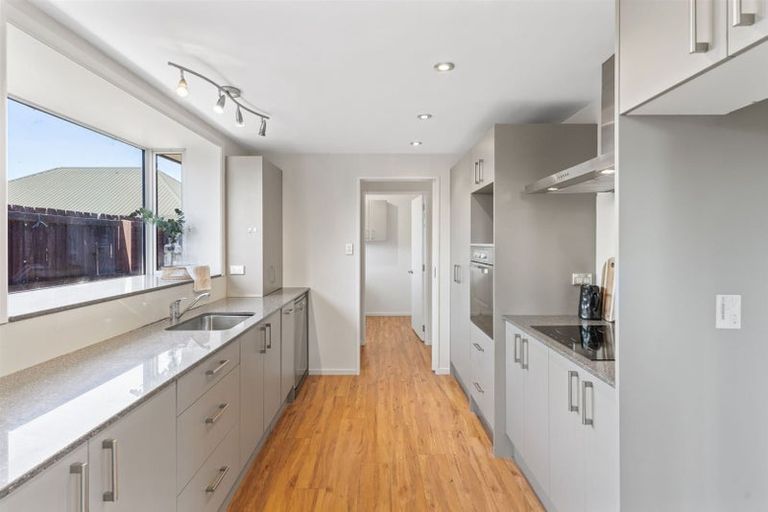 Photo of property in 100 Patterson Terrace, Halswell, Christchurch, 8025