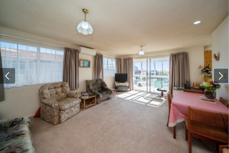 Photo of property in 496-498 Devon Street East, Strandon, New Plymouth, 4312