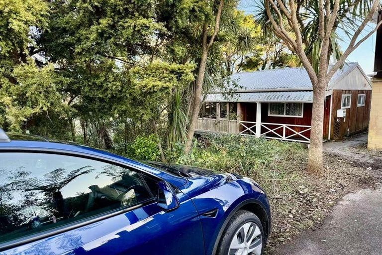 Photo of property in 2 Stanley Road, Glenfield, Auckland, 0629