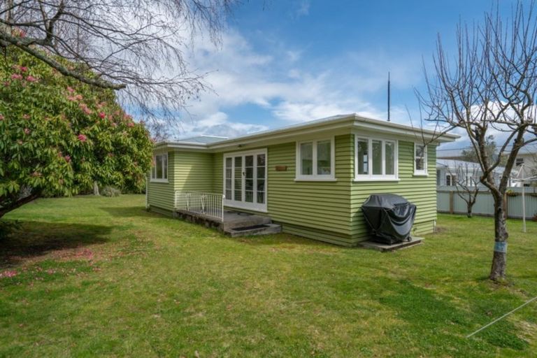 Photo of property in 18 Charles Crescent, Rainbow Point, Taupo, 3330