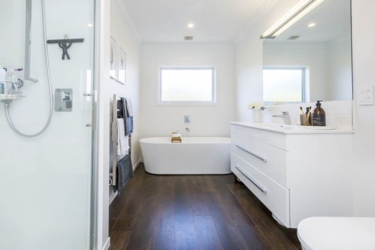 Photo of property in 80 Riverstone Drive, Riverstone Terraces, Upper Hutt, 5018