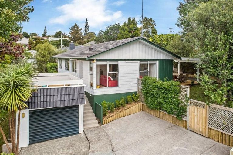 Photo of property in 67 Vandeleur Avenue, Birkdale, Auckland, 0626