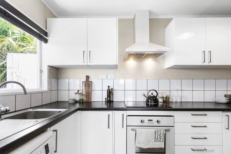 Photo of property in 1/205 Cecil Road, Wilton, Wellington, 6012