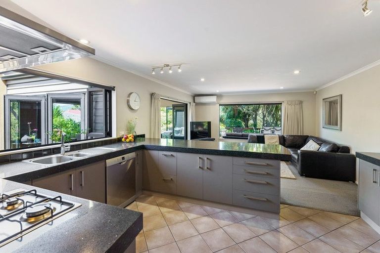 Photo of property in 38 Regent Drive, Paraparaumu Beach, Paraparaumu, 5032