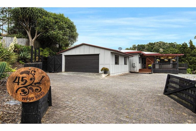 Photo of property in 45 Wood Road, Maungatapere, Whangarei, 0179