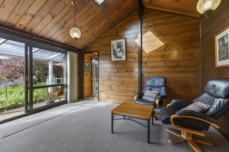 Photo of property in 19 Nikau Street, Inglewood, 4330