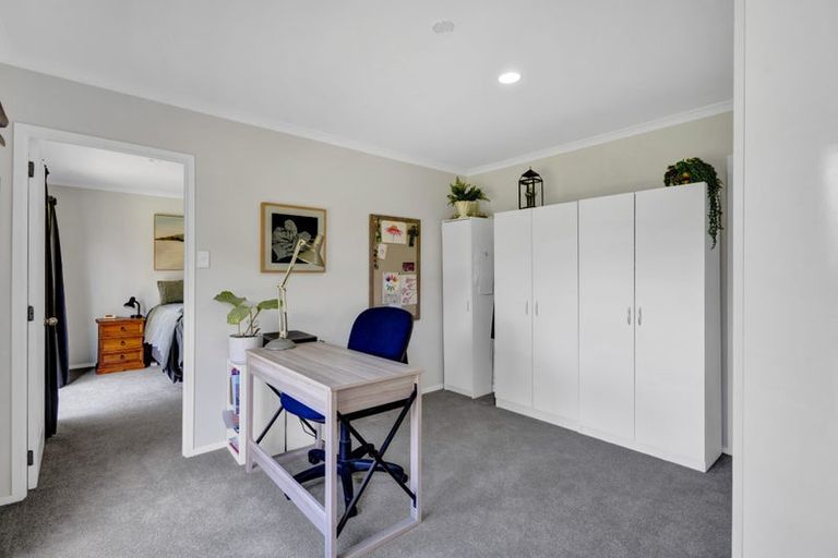 Photo of property in 43 Lincoln East Road, Everett Park, Inglewood, 4389