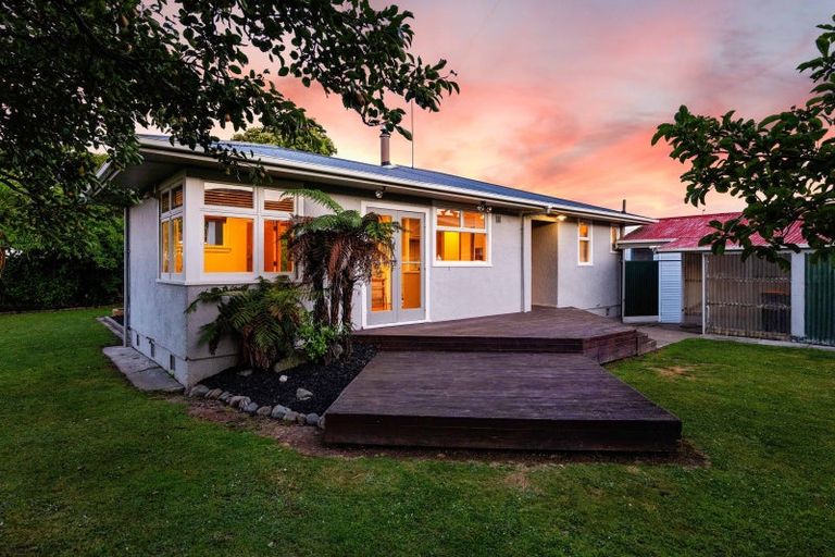 Photo of property in 4 Milson Line, Roslyn, Palmerston North, 4414