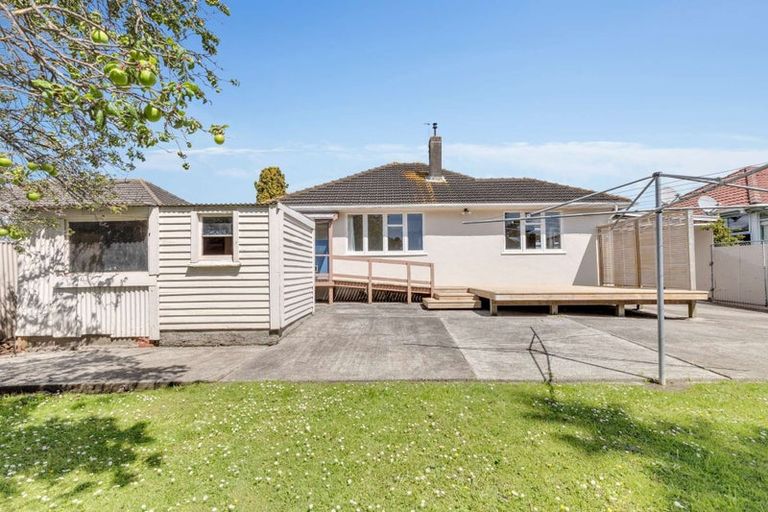 Photo of property in 7 Bristol Crescent, Roslyn, Palmerston North, 4414