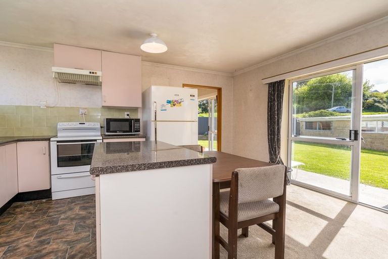 Photo of property in 14 Neill Street, Green Island, Dunedin, 9018