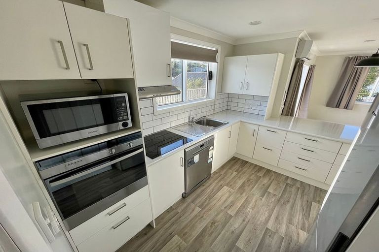 Photo of property in 72 Kaikorai Valley Road, Kaikorai, Dunedin, 9010