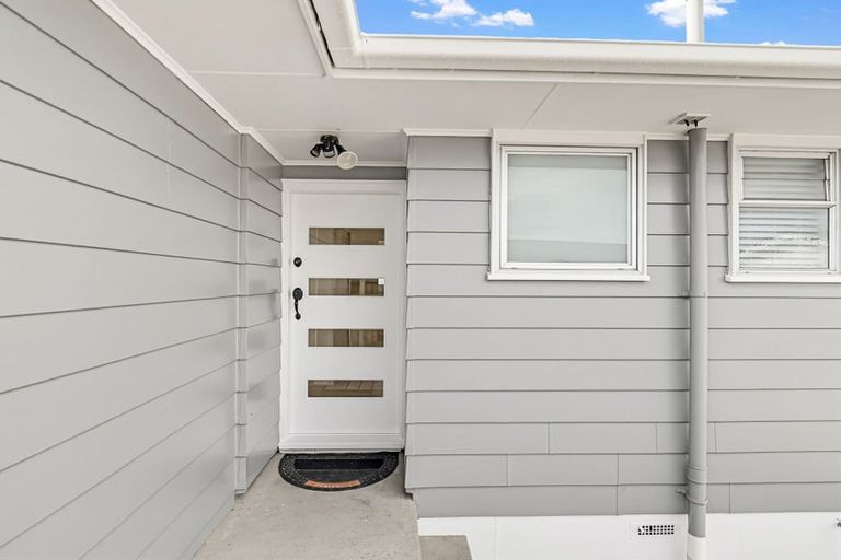 Photo of property in 127b Bruce Mclaren Road, Henderson, Auckland, 0612