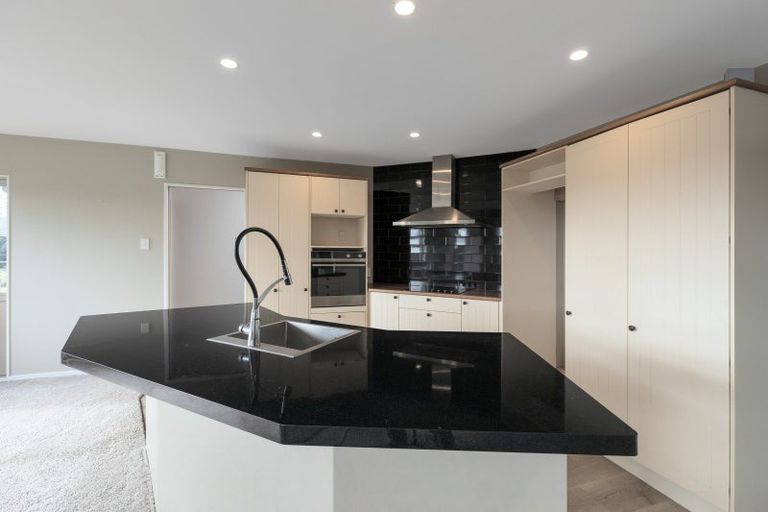 Photo of property in 361 Tukapa Street, Hurdon, New Plymouth, 4310