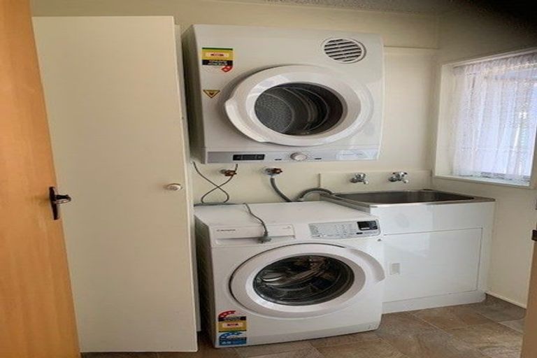 Photo of property in 104 Rimu Road, Raumati Beach, Paraparaumu, 5032