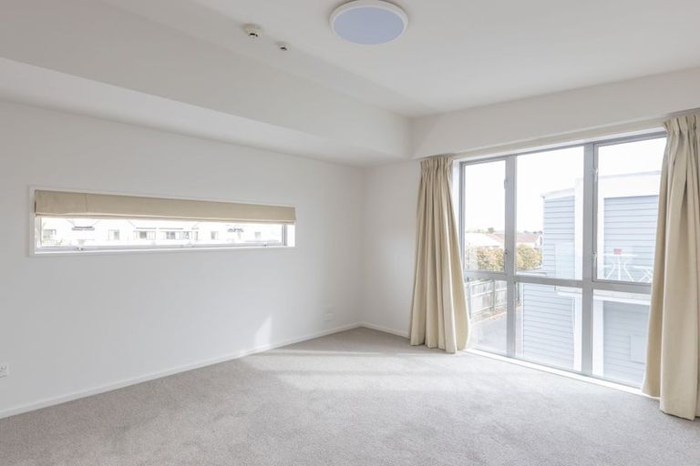 Photo of property in 8a Rotherham Street, Riccarton, Christchurch, 8041