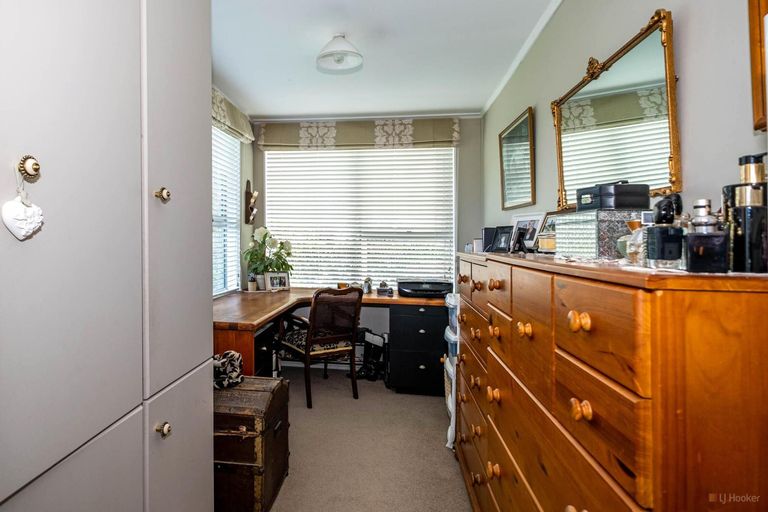 Photo of property in 12 Parsonage Road, Waimate, 7924