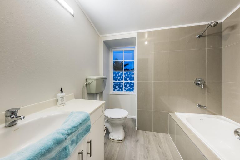 Photo of property in 19 Keeney Court, Papakura, 2110