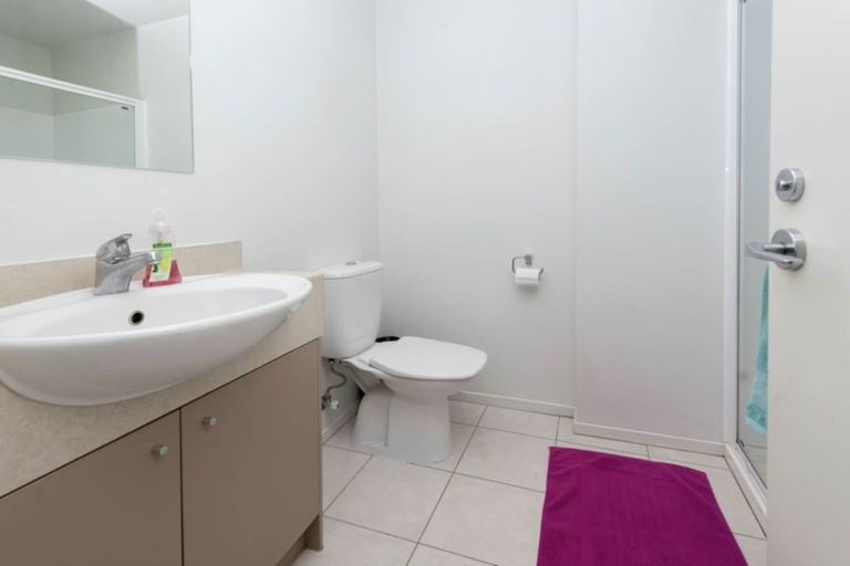 Photo of property in 6/1 Opito Way, East Tamaki, Auckland, 2013