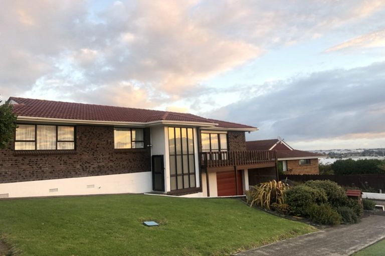 Photo of property in 2/3 Howe Street, Howick, Auckland, 2014