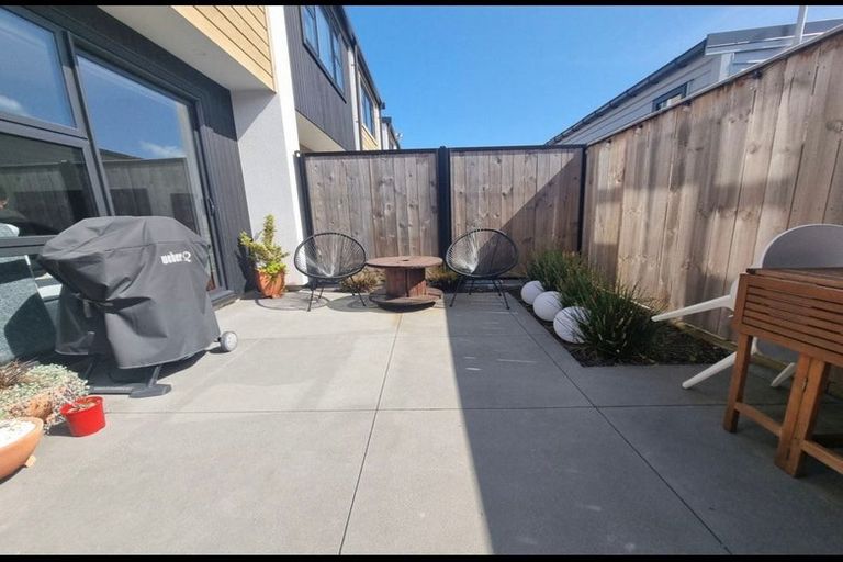 Photo of property in 5/489 Riverside Drive, Fairfield, Lower Hutt, 5011