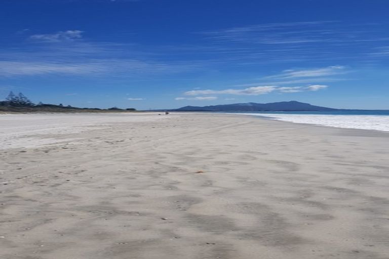 Photo of property in 2 Sunset Way, Ruakaka, 0116