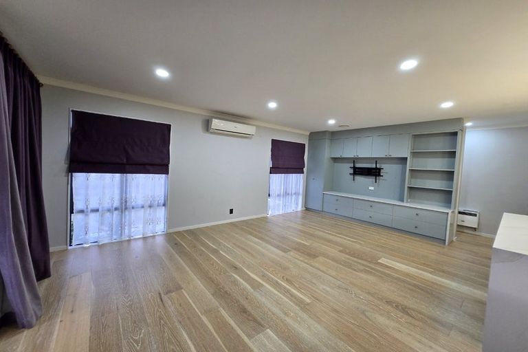 Photo of property in 190 Oraha Road, Kumeu, 0892